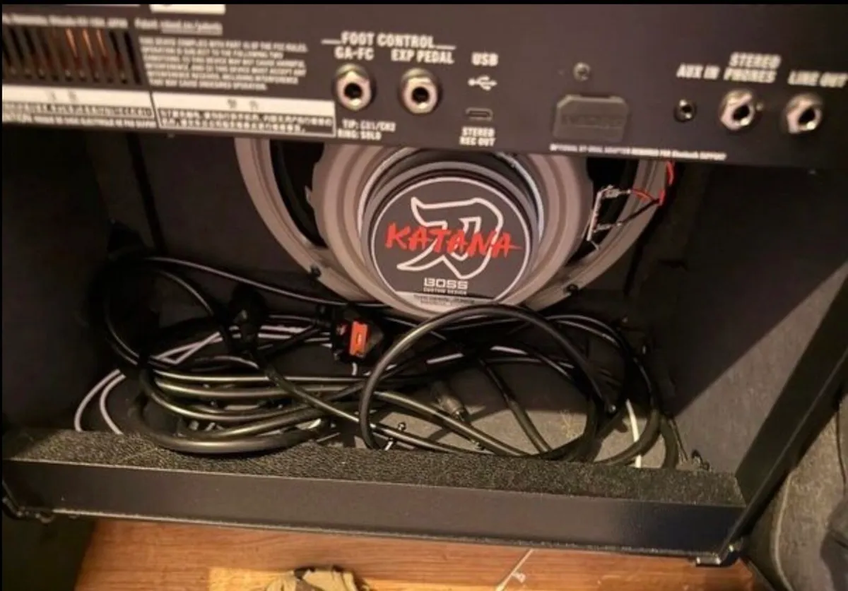 Boss katana 50 EX gen 3 1x12 combo amp - Image 3