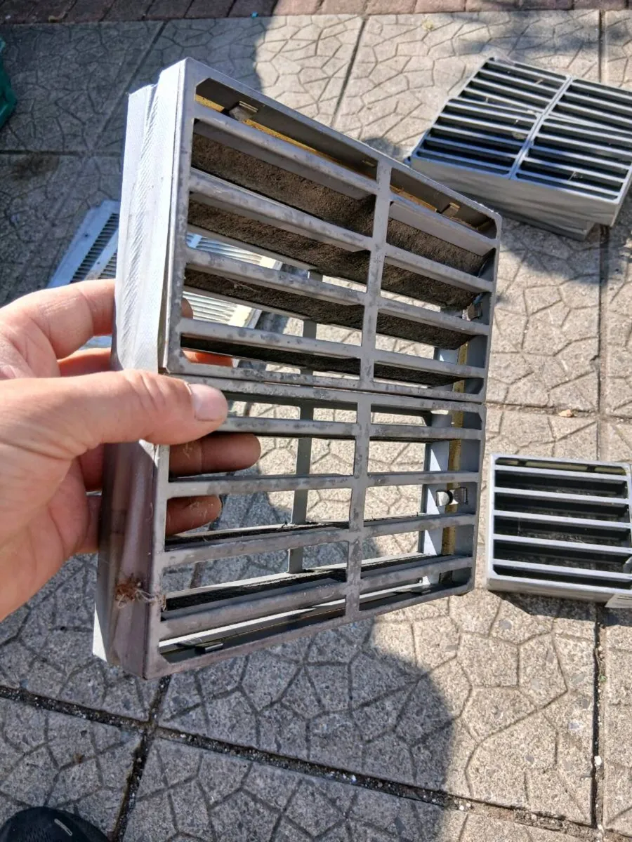 Vents - Image 3