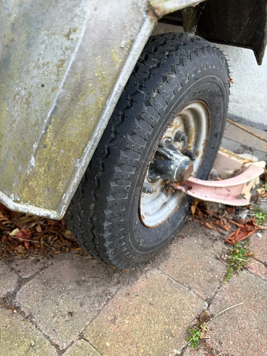 Trailer - Image 4