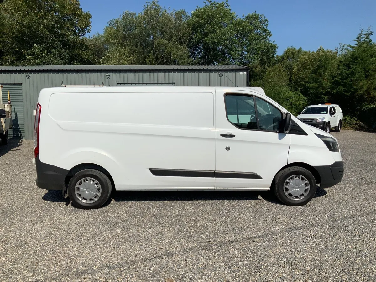 Ford Transit Custom 2.0 Tdci Lwb 2017 . - Image 2