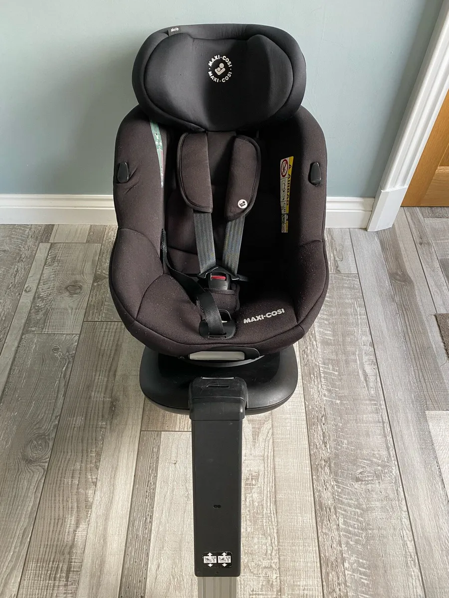 Maxi Cosi Mica 360 Black - Image 1
