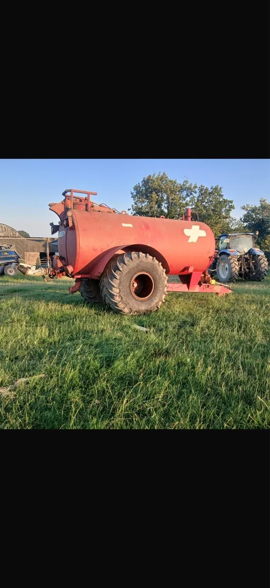 2000gals redrock slurry tanker - Image 2