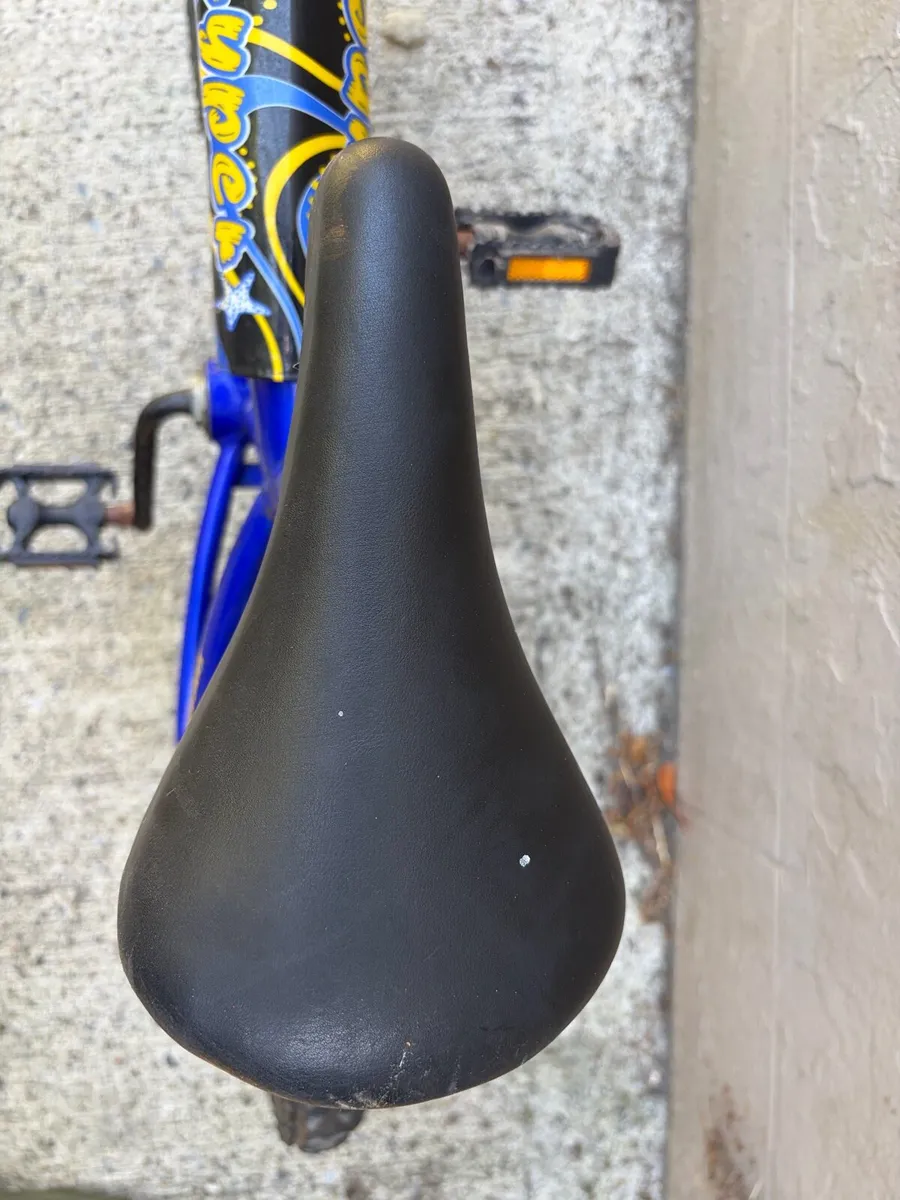 Synchrony Hyper Childs bike - Image 4