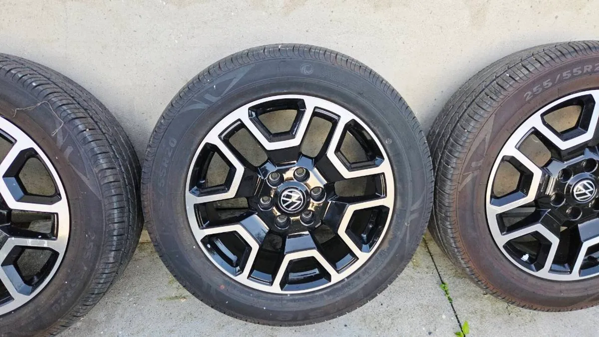 Vw Amarok 20 alloys - Image 4