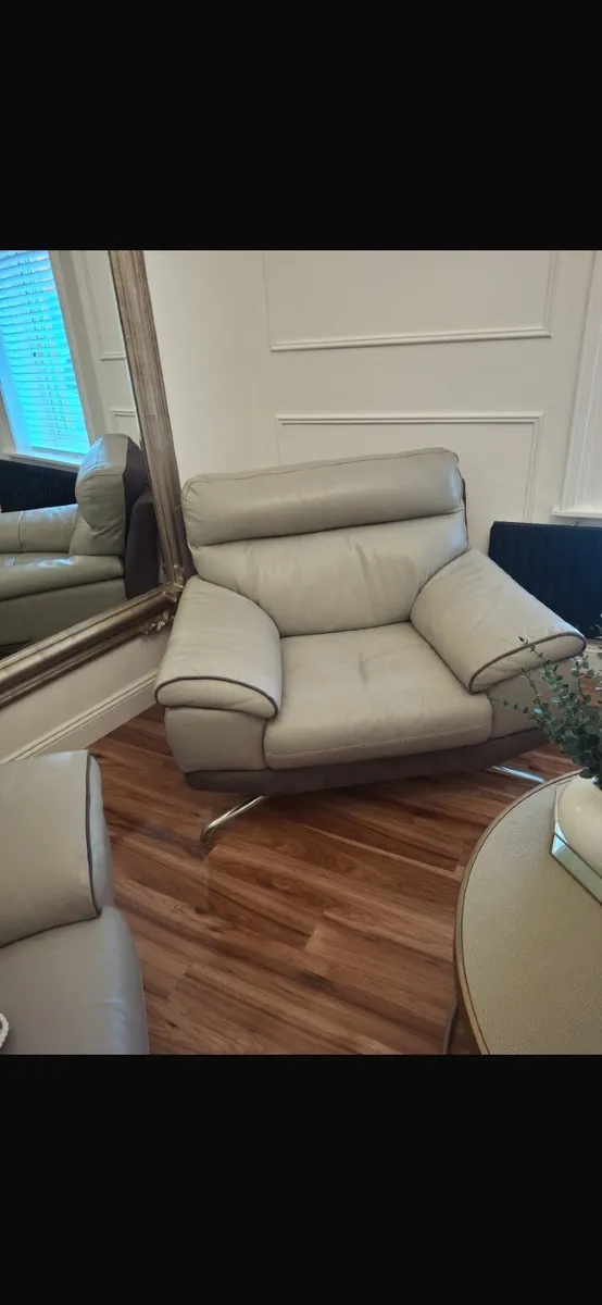Living room bundle sofa & pouf for sale - Image 4