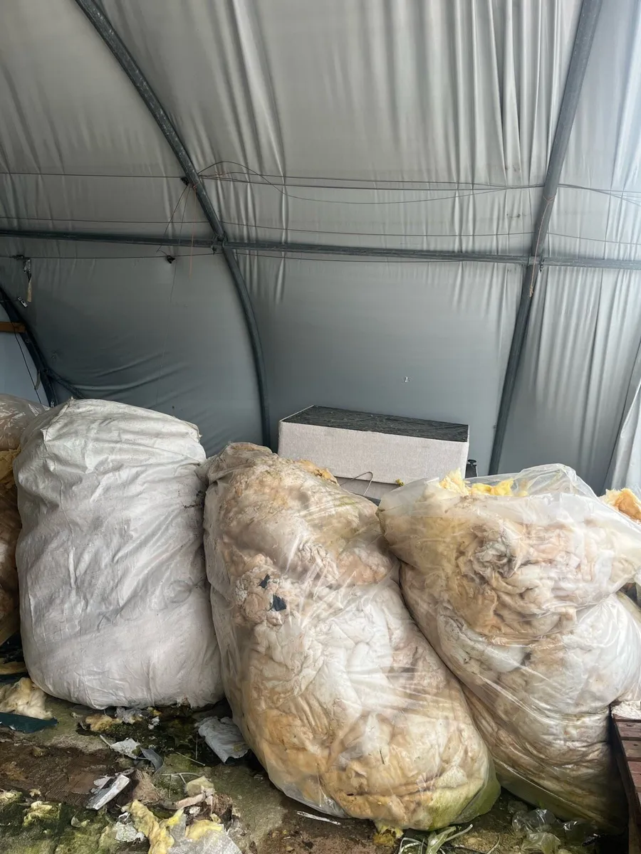 Insulation (loose) - Image 1