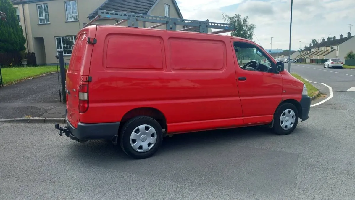 Toyota hiace - Image 4
