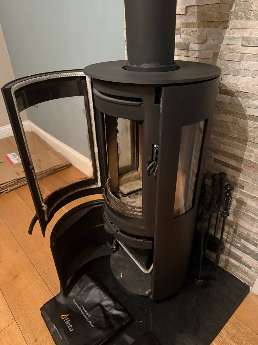 Heta Scan-Line 8 Wood Burning Stove - Image 2