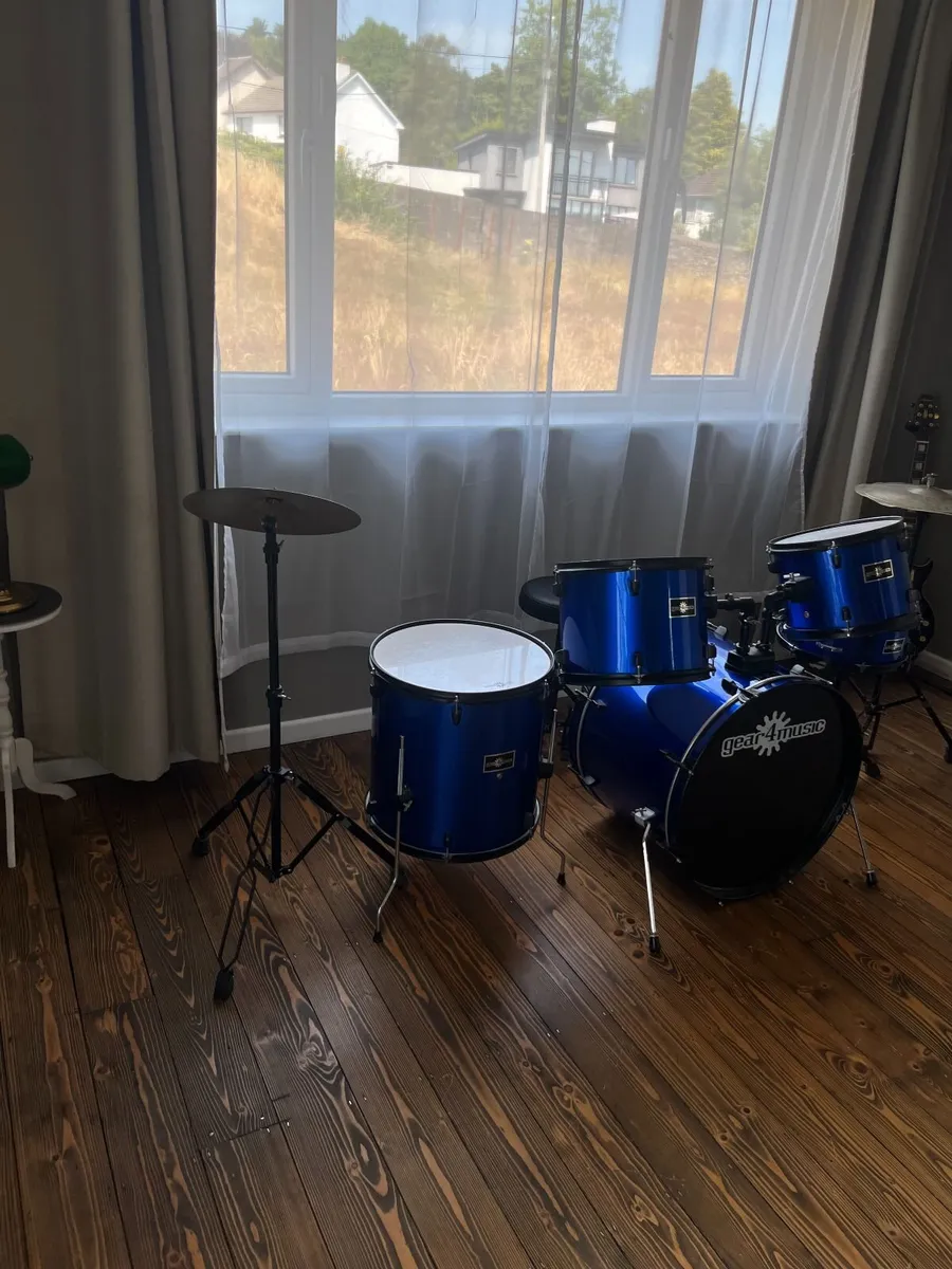 Gear 4 Music Drum kit - Image 1