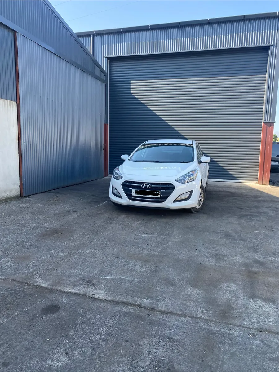 2015 Hyundai i30 for breaking - Image 3