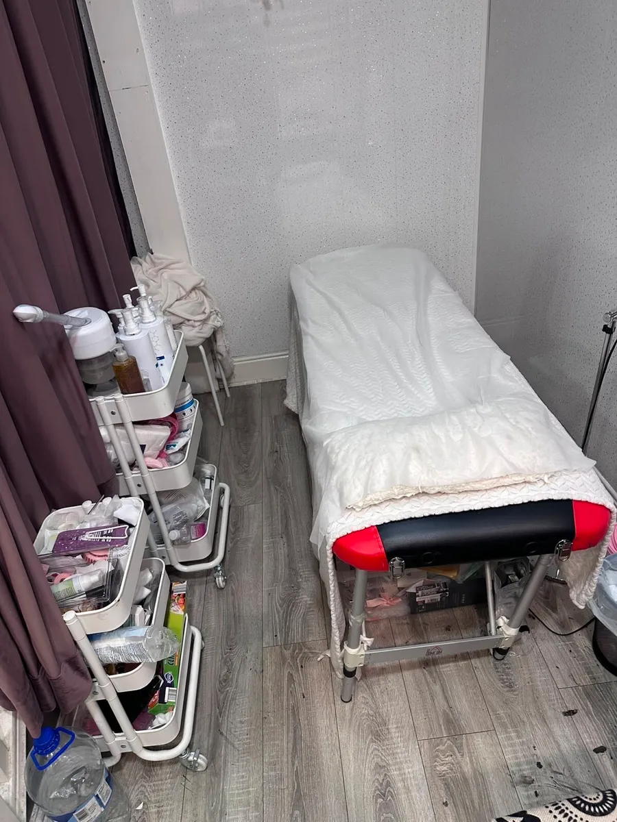 Beauty/ Nail  Salon Dublin 1 Ready to go - Image 3