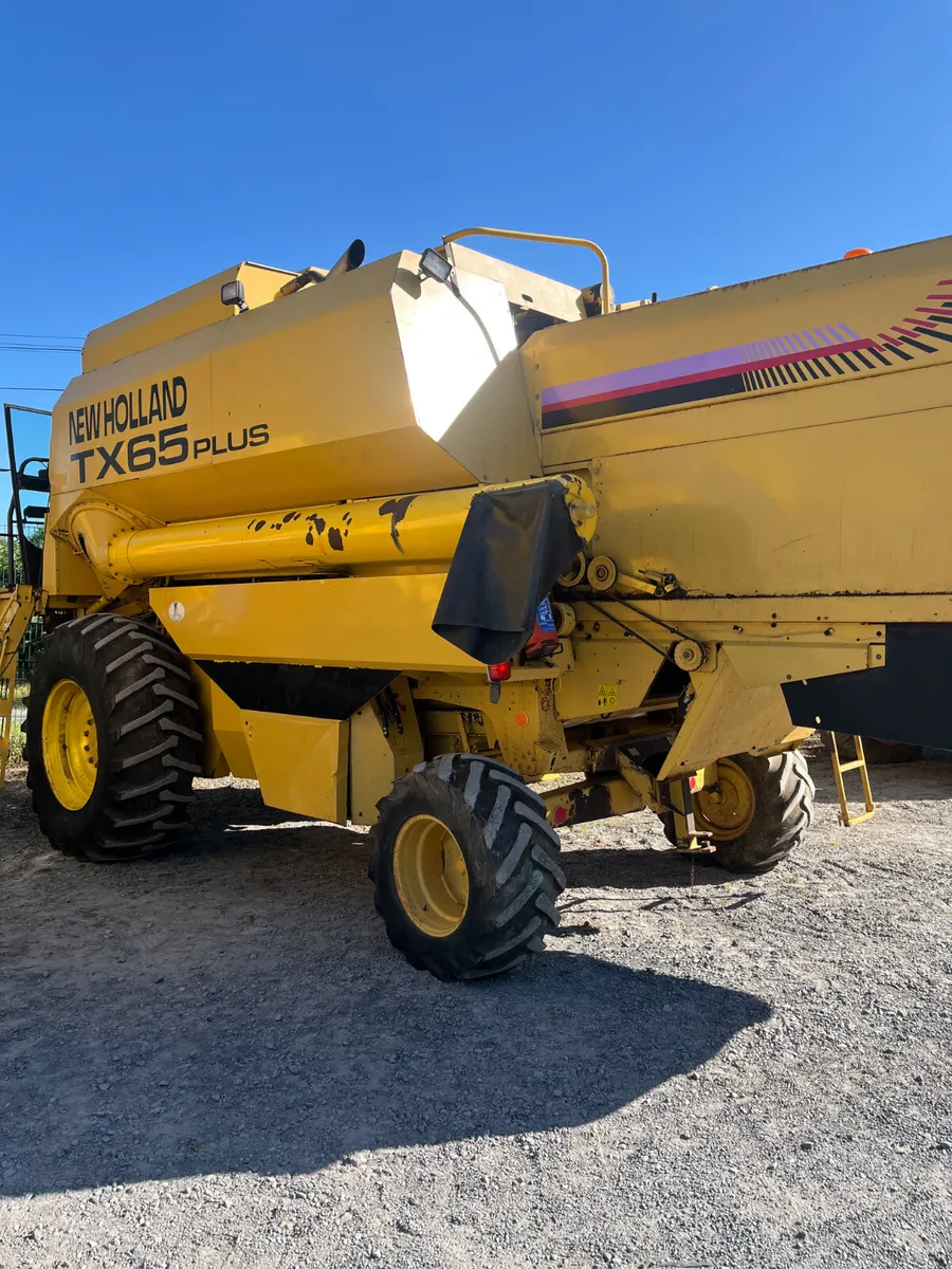 New Holland TX65  Plus - Image 3