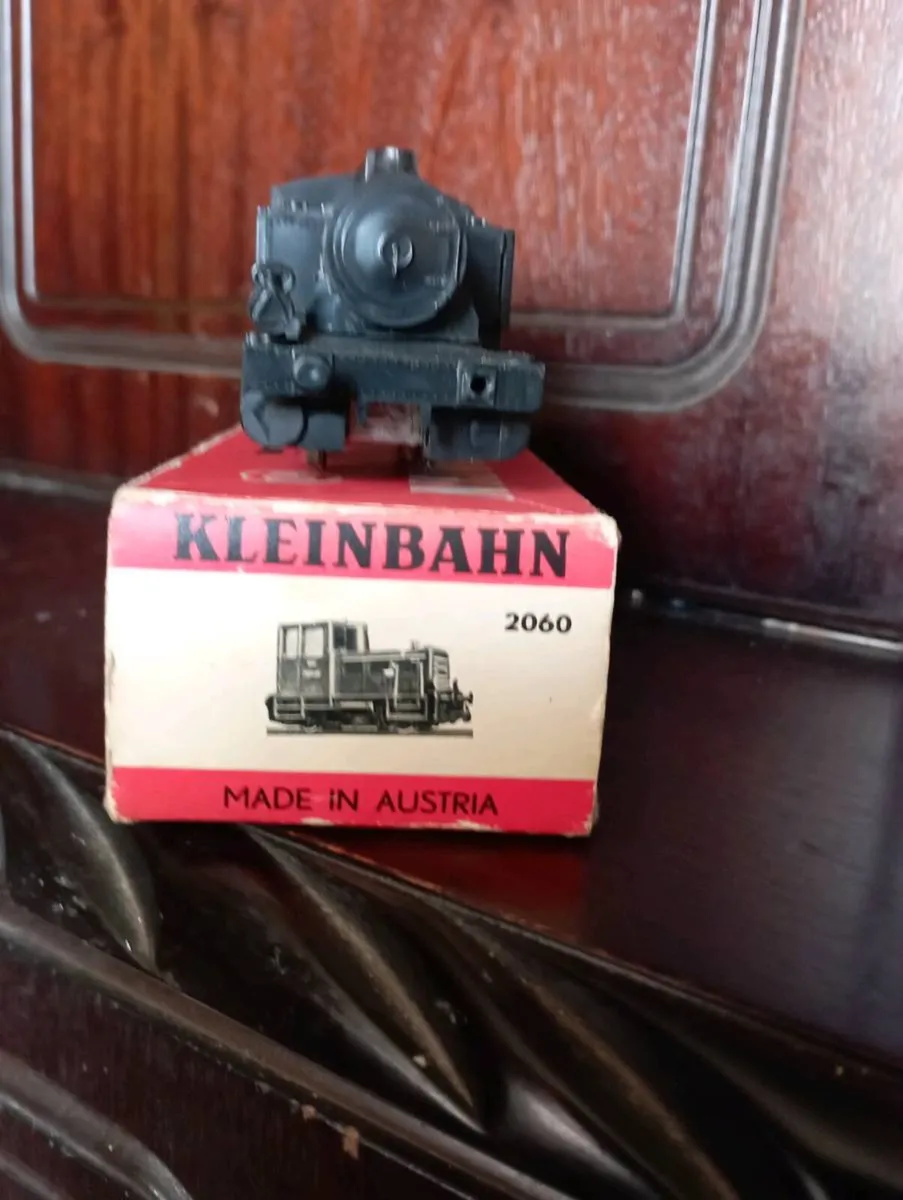 VINTAGE KLEINBANN {2060 } DIE-CAST LOCOMOTIVE 🚂 - Image 1