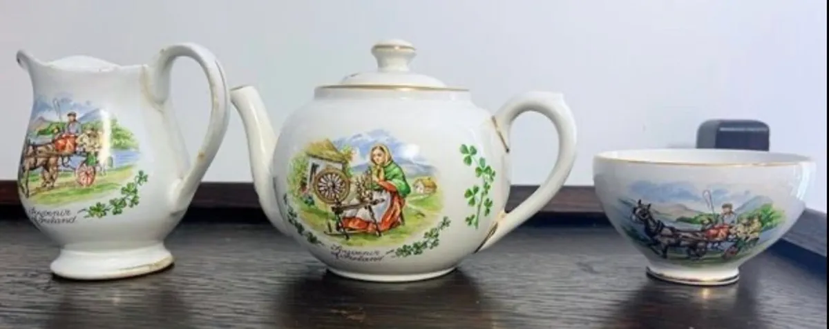 Vintage Arklow Pottery - Image 1