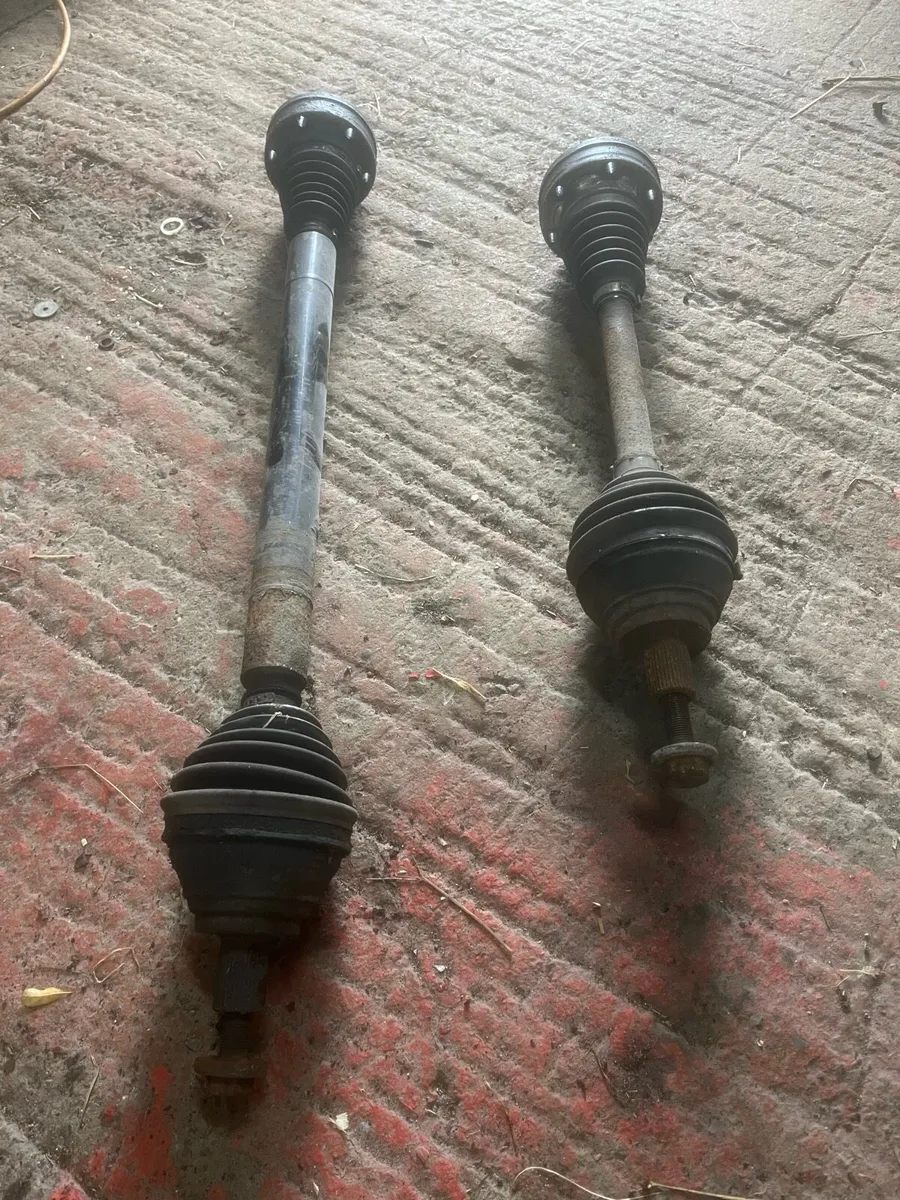 2015 1.6 caddy parts - Image 1