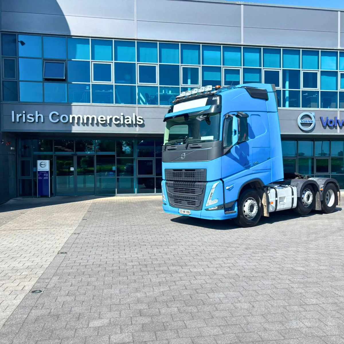 2022 Volvo FH540 - Image 1