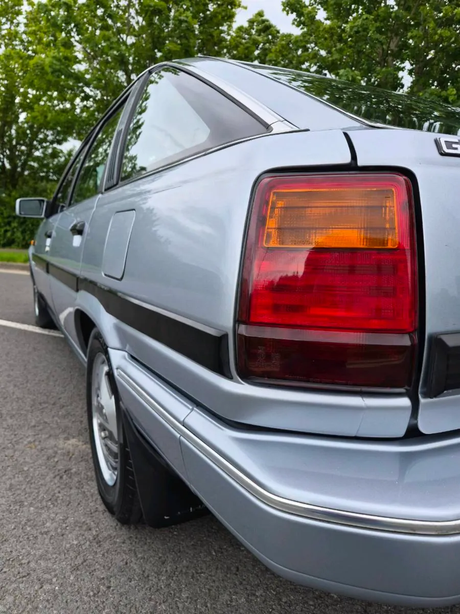 Stunning 1988 Toyota Carina Executive *8500 MILES* - Image 4