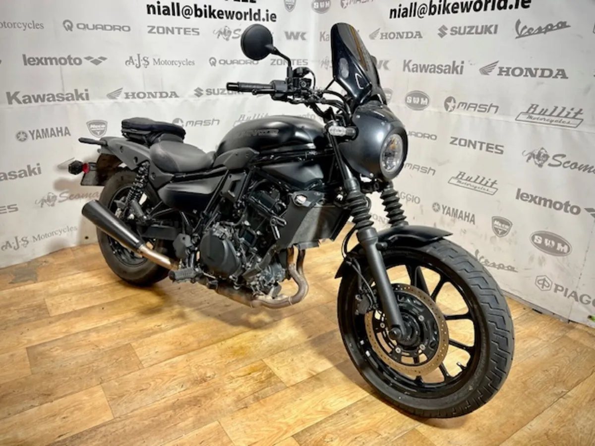 PRE-OWNED Kawasaki Eliminator SE 500 2025 - Image 2