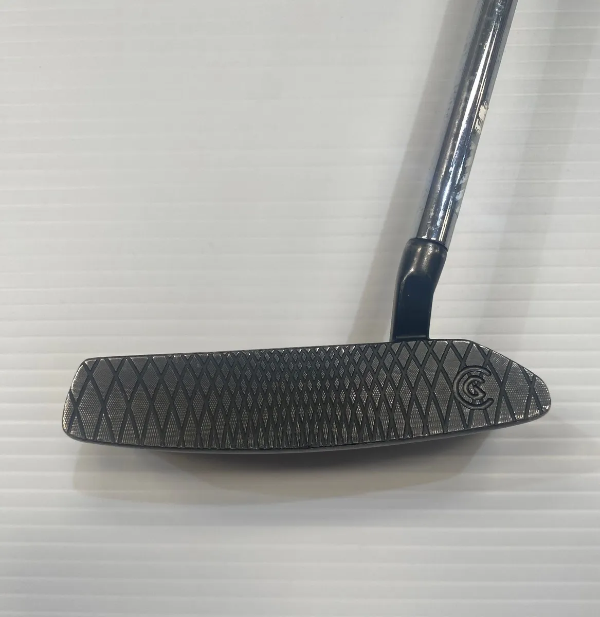 Cleveland HB Soft 2 Black 8S Putter 35" Right Hand - Image 4