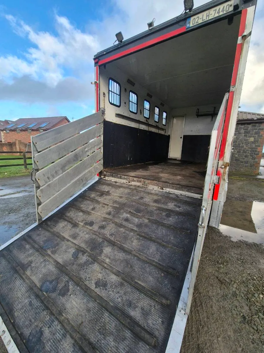 Horse Lorry - Image 3