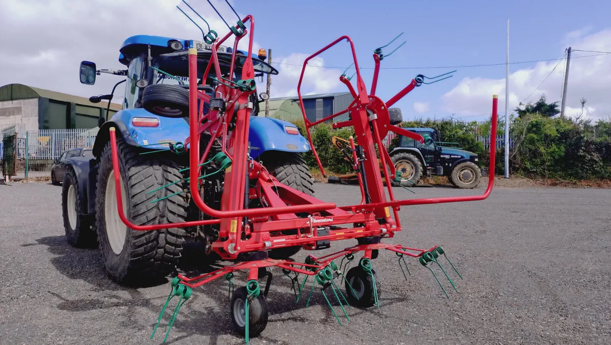 Kverneland Tedders 4 Rotors in Stock - Image 2