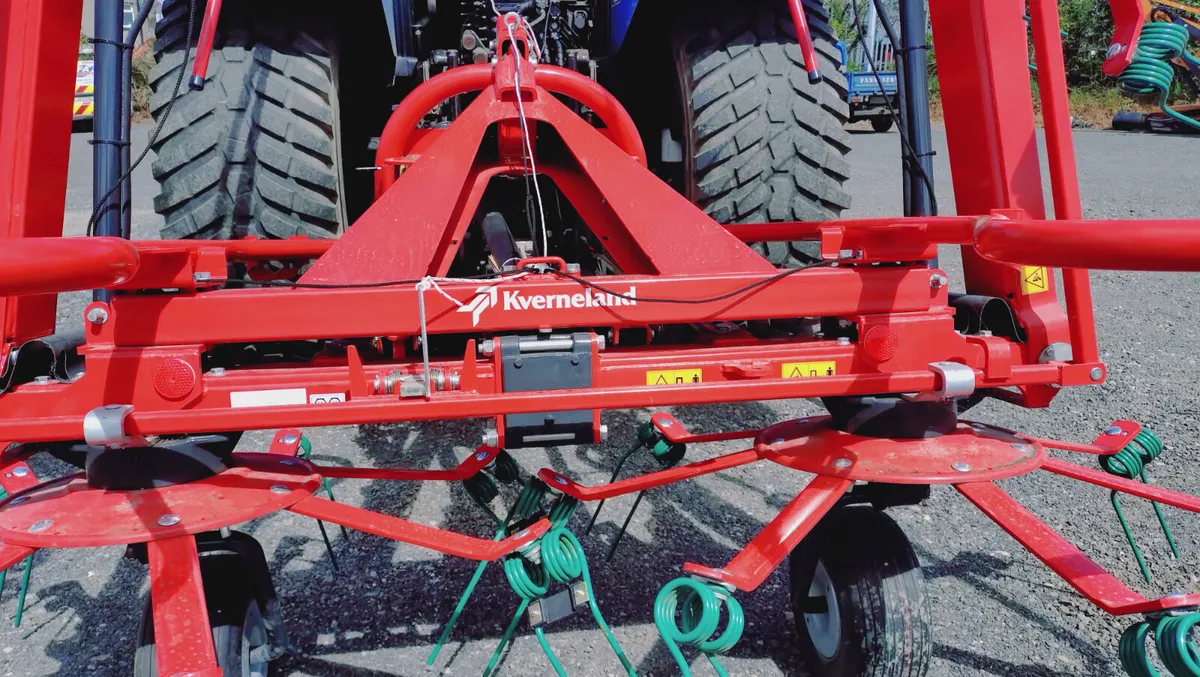 Kverneland Tedders 4 Rotors in Stock - Image 3