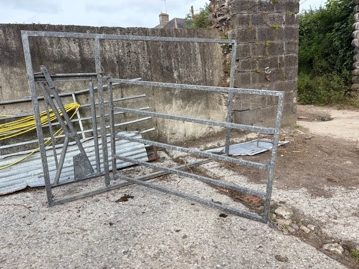 Calving gate - Image 4
