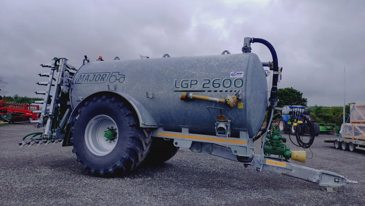 Major Slurry Tanks - Image 1