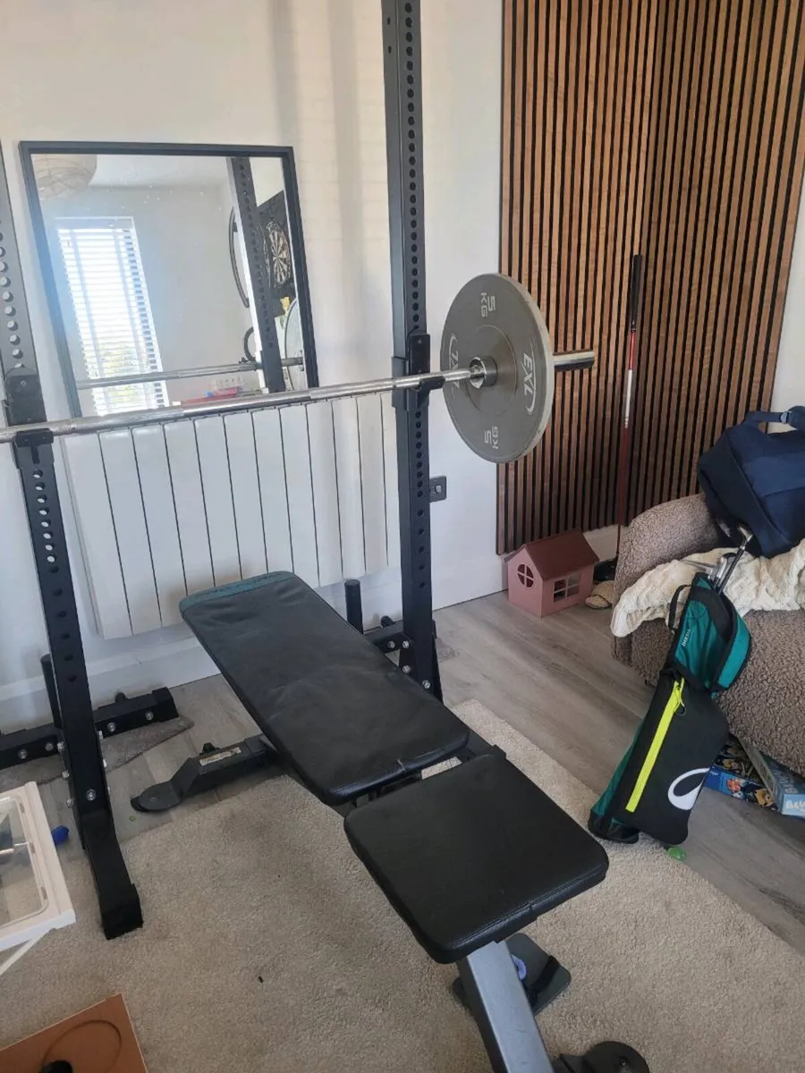 Barbell bench and weights - Image 2
