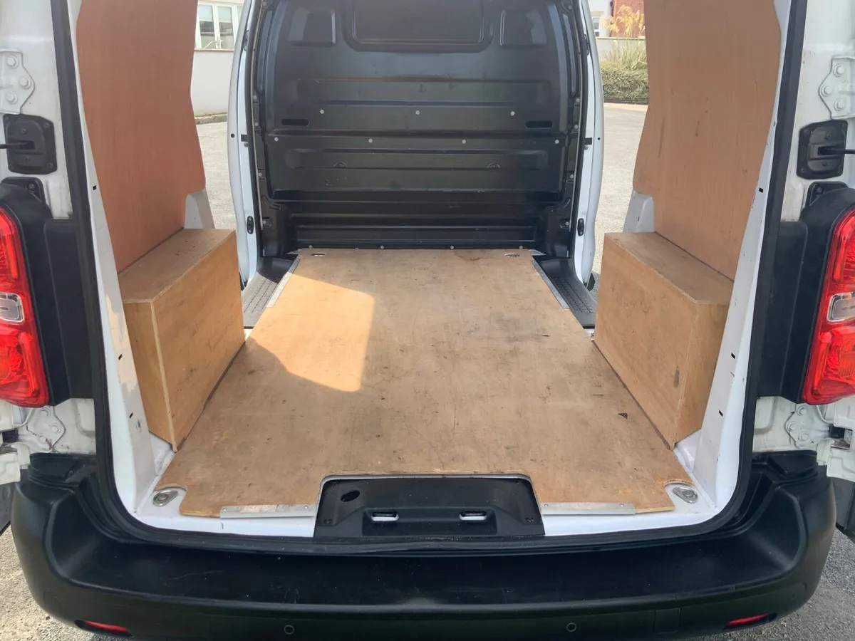 Vauxhall Vivaro 2023 - Image 3