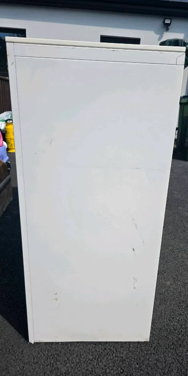 Filing cabinet - Image 3