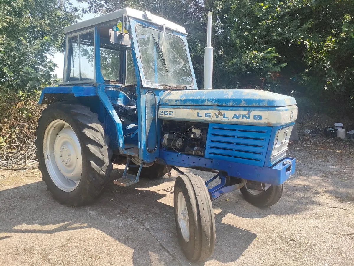 Leyland 262 - Image 1