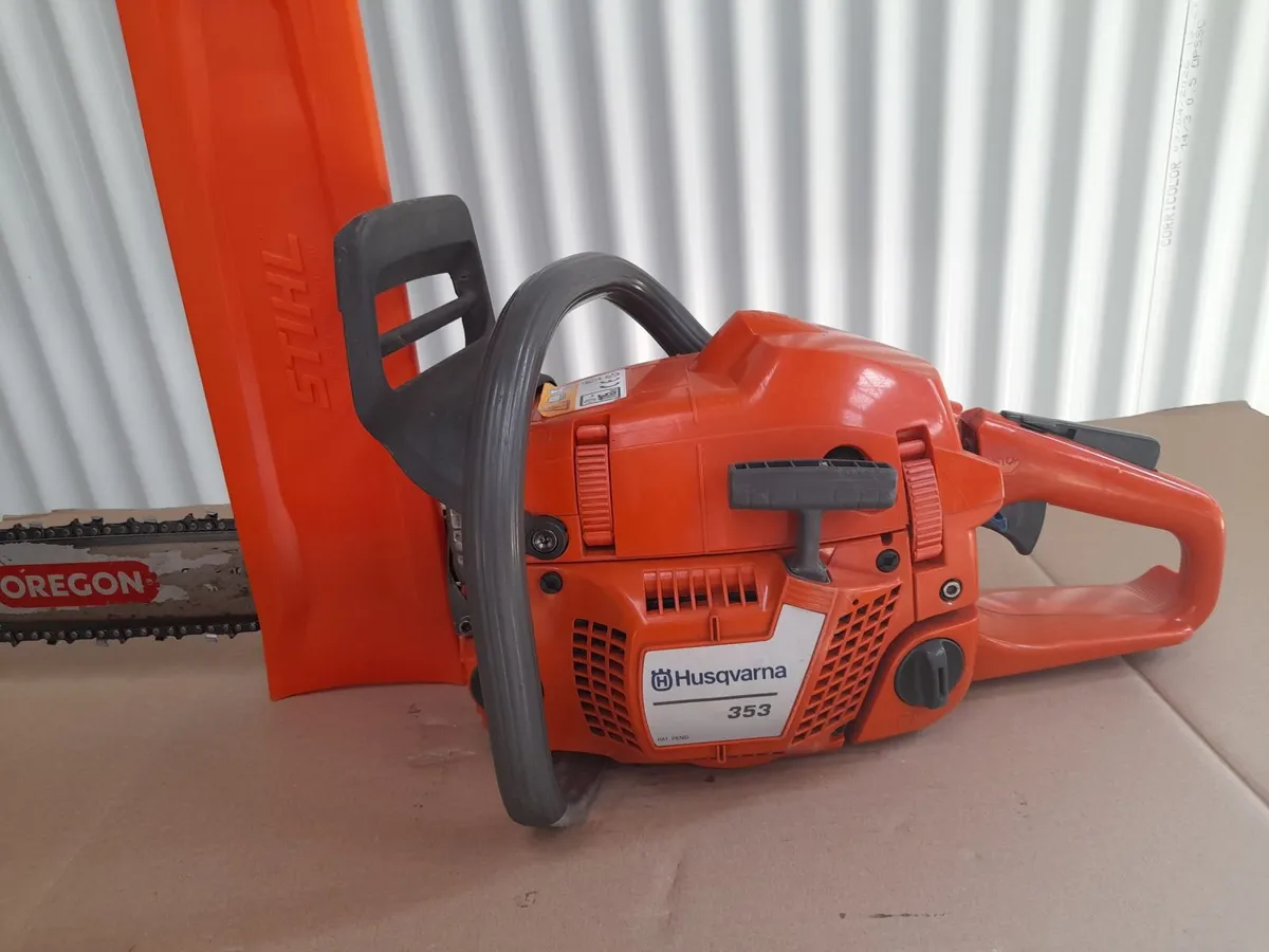 selling chainsaw - Image 1