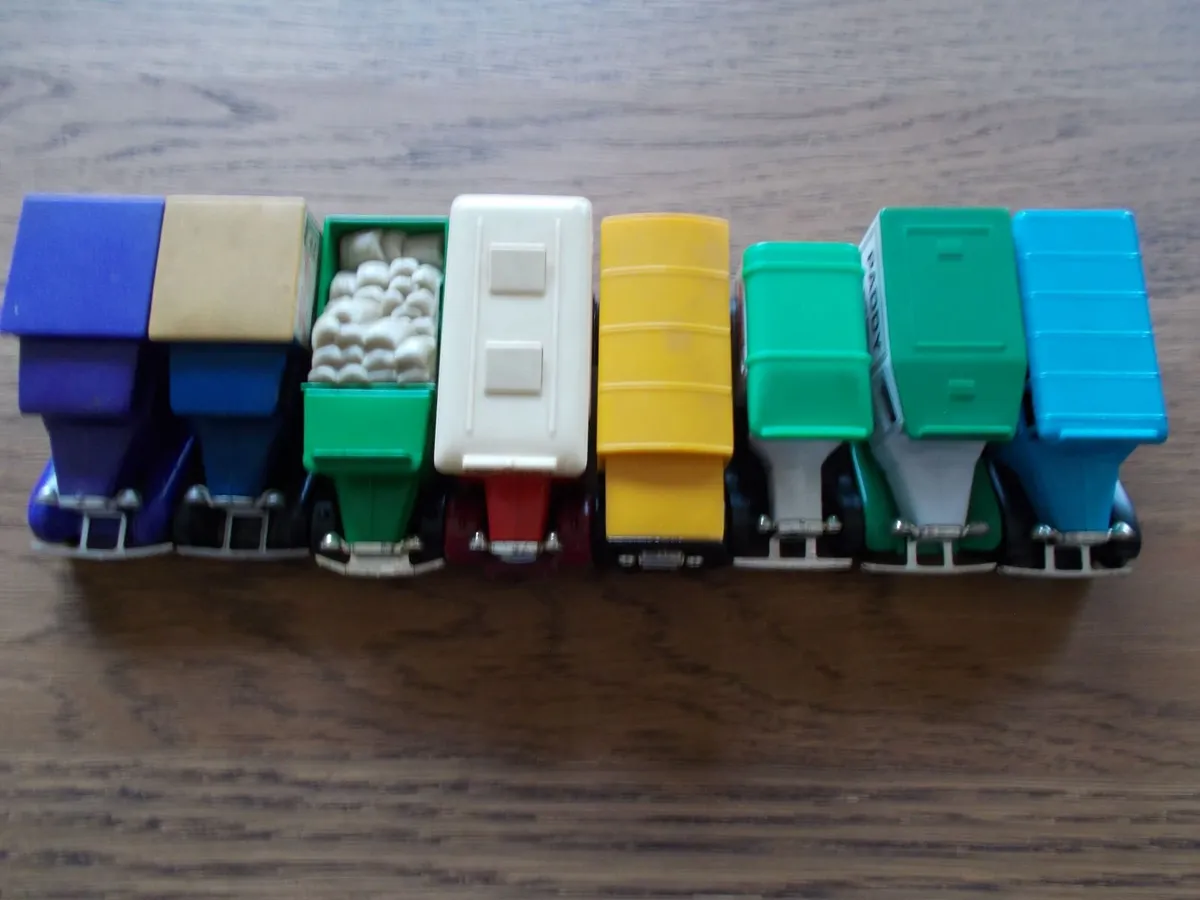 Lot of Model Trucks & vans - Image 2