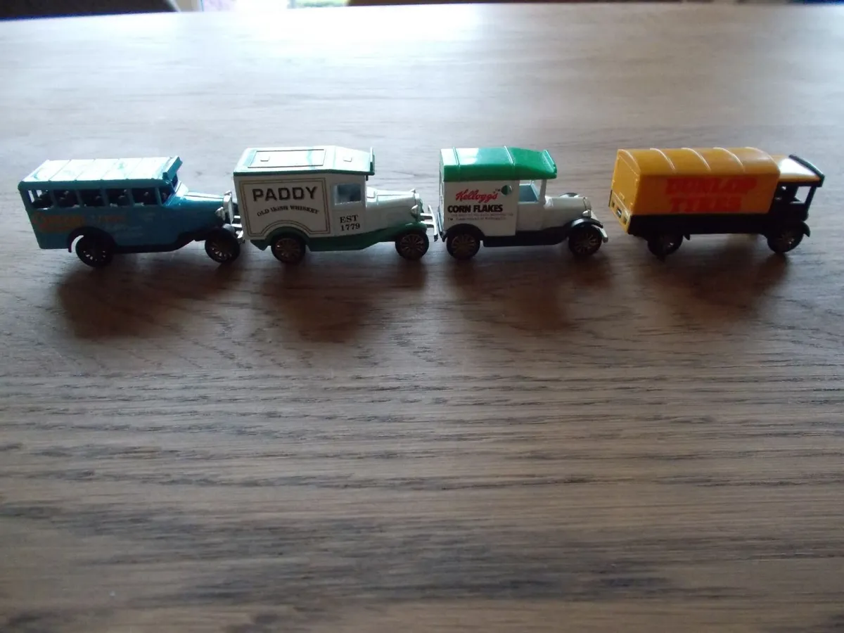 Lot of Model Trucks & vans - Image 4
