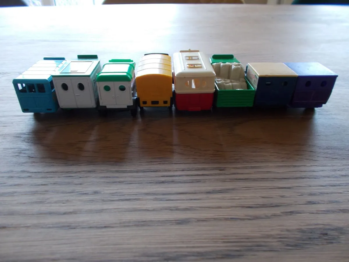Lot of Model Trucks & vans - Image 3