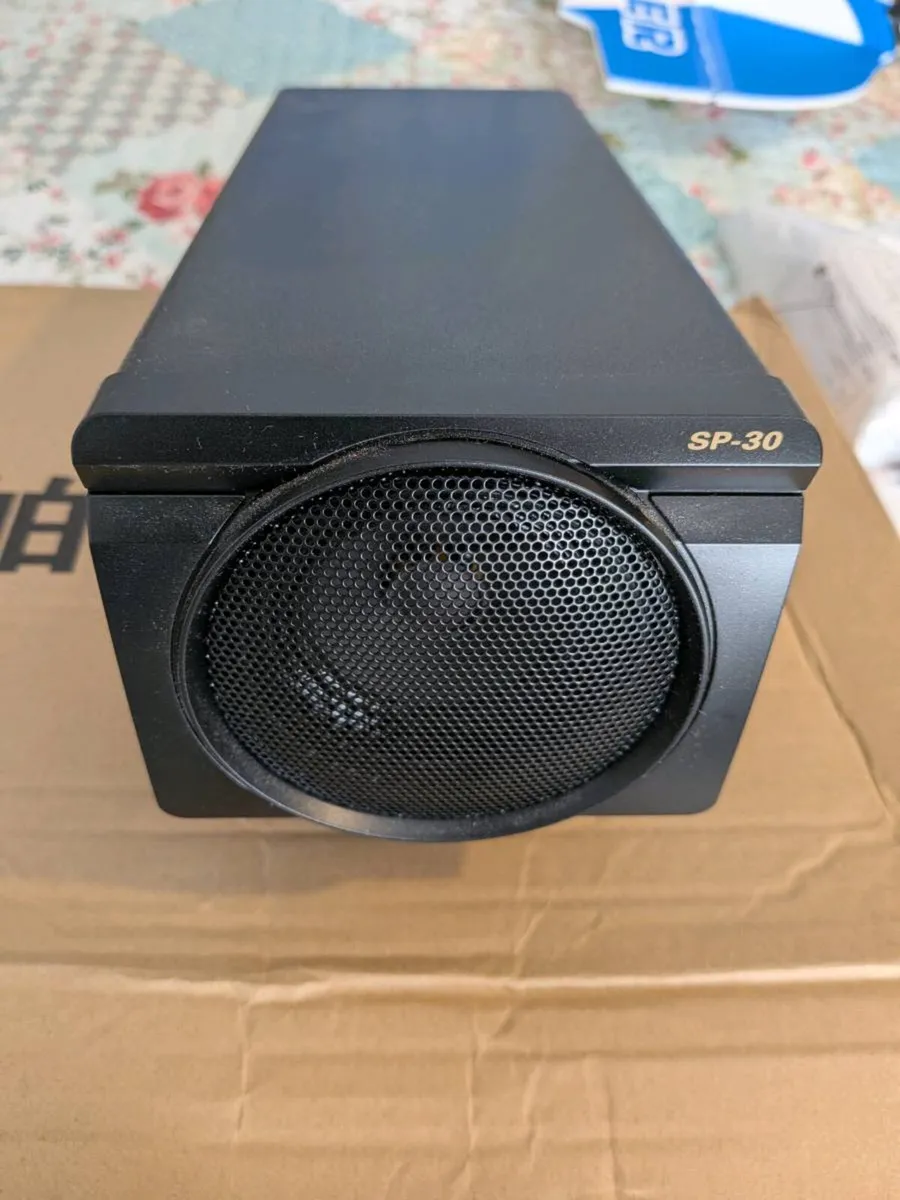Yaesu Transciever,Speaker,Power Supply - Image 4
