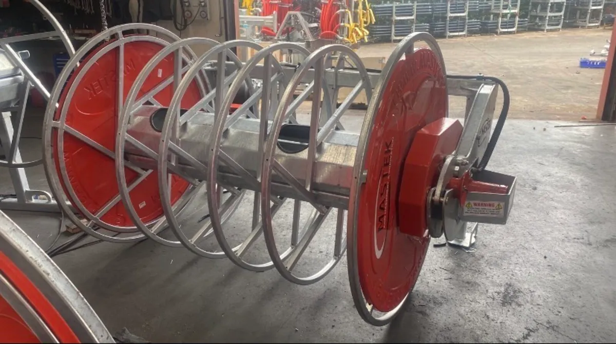 Reels and hose - Image 3