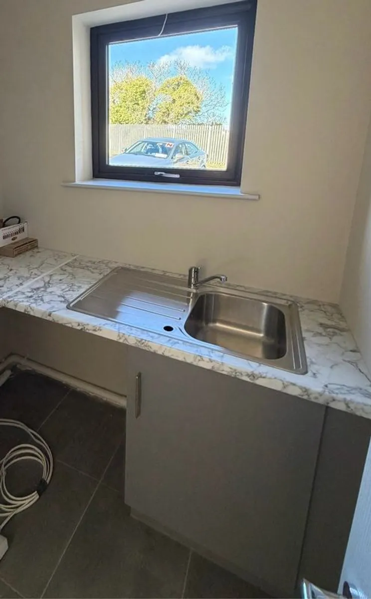 cabinets, sink, and tap (Utility room set) - Image 3