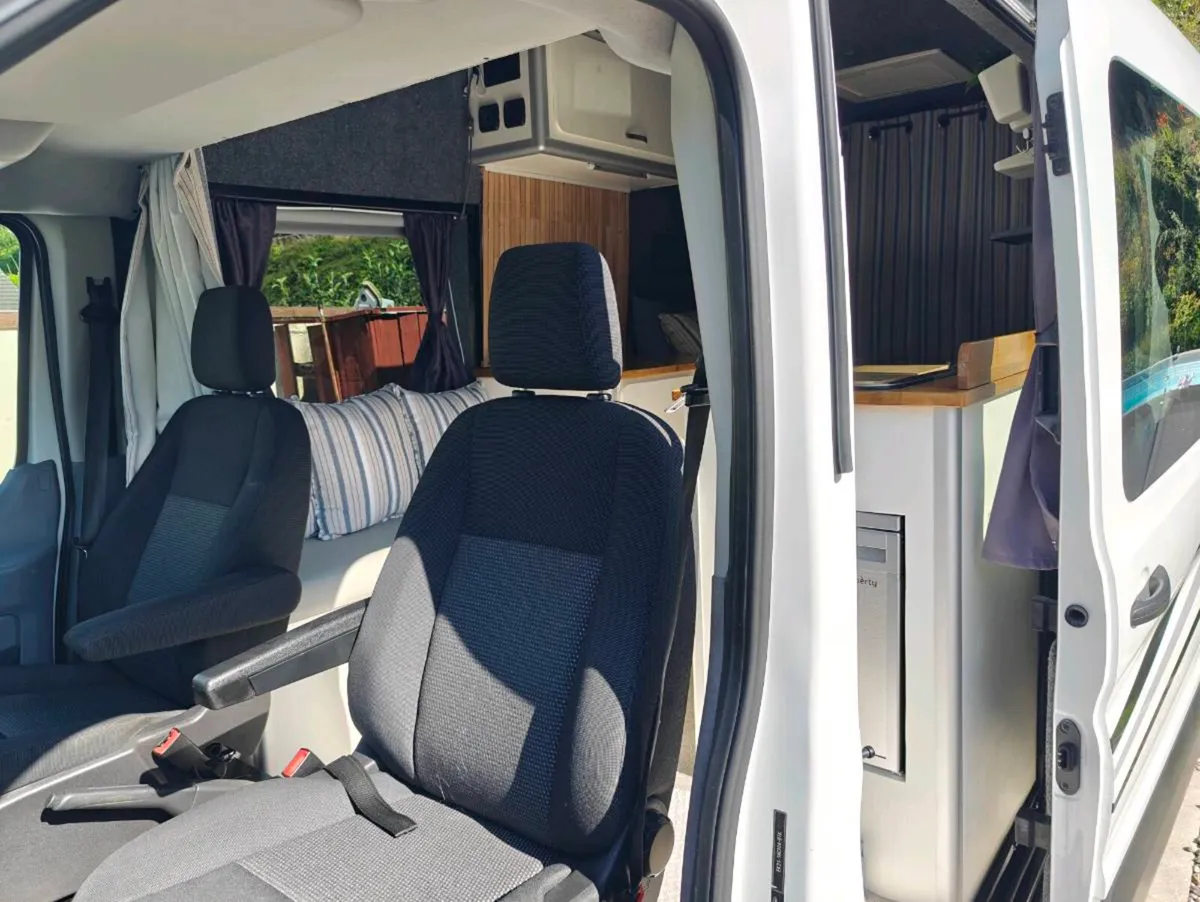 Camper van - Image 3