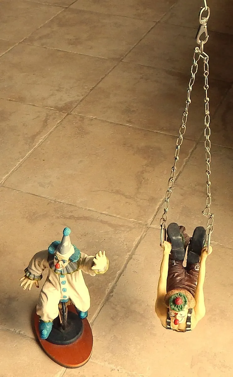 2 Vintage Resin Circus Clown Figurines - Image 3