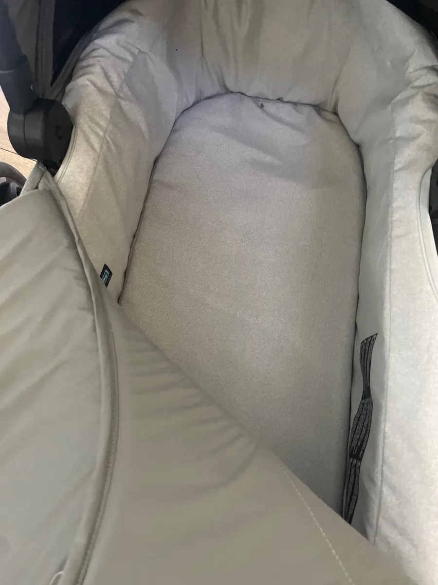 Graco travel system - Image 4