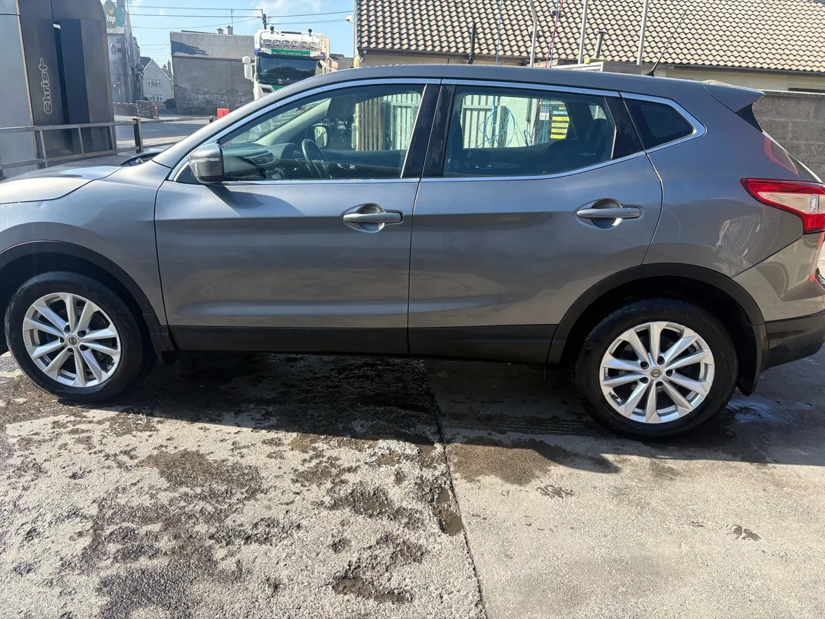 2015 Nissan Qashqai 1.5 Diesel drive away - Image 2