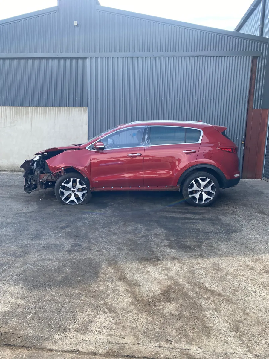 2016 Kia Sportage for breaking - Image 4