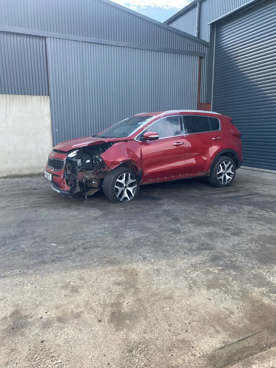 2016 Kia Sportage for breaking - Image 3