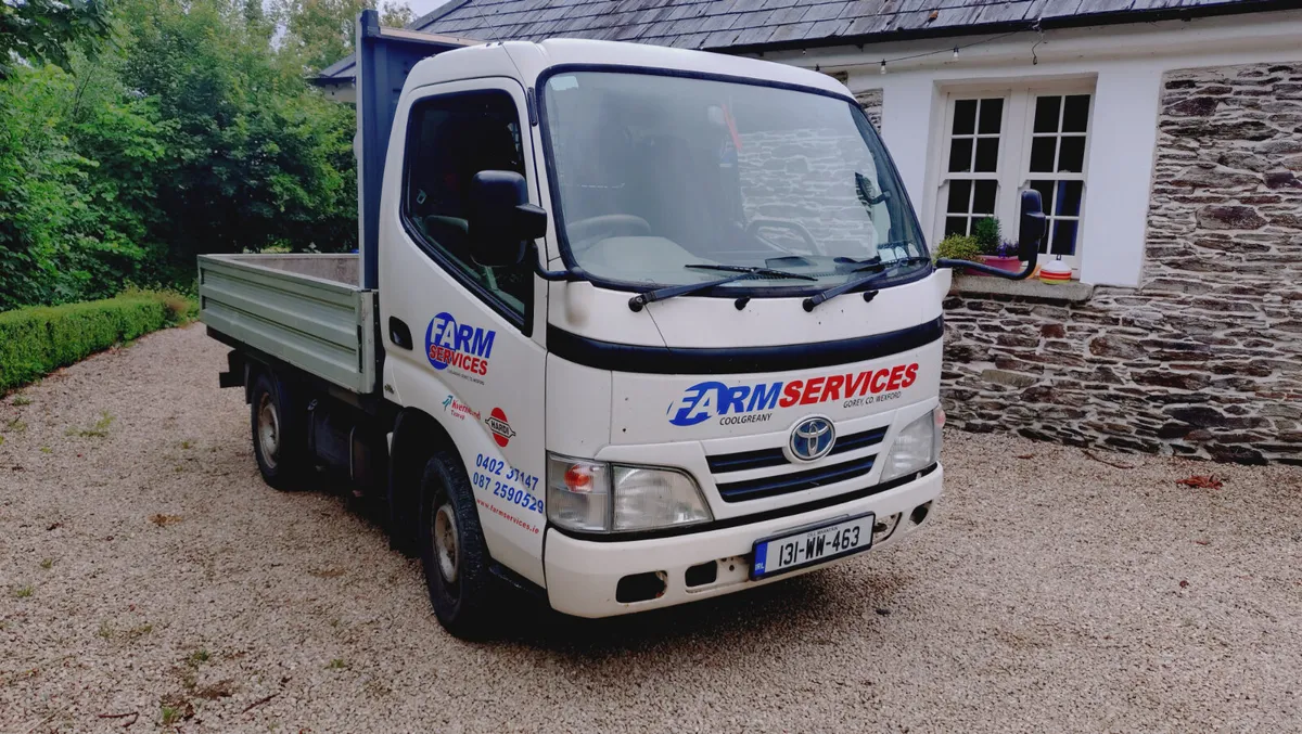 Toyota Dyna 2013 - Image 1