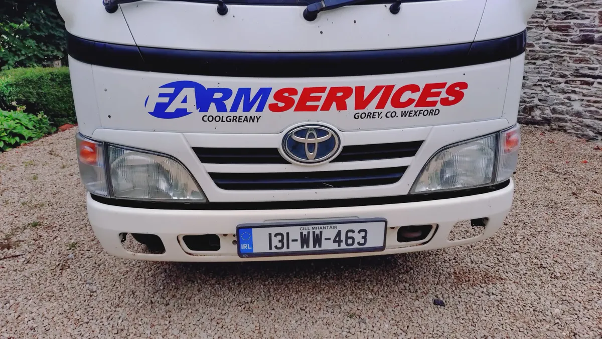 Toyota Dyna 2013 - Image 2