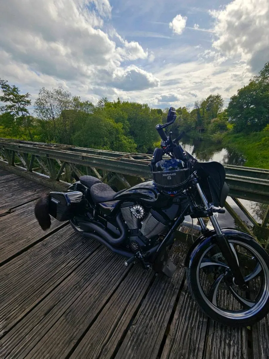 2014 Victory Vegas 8-Ball 1730cc (106ci) – Lloyd’z - Image 3