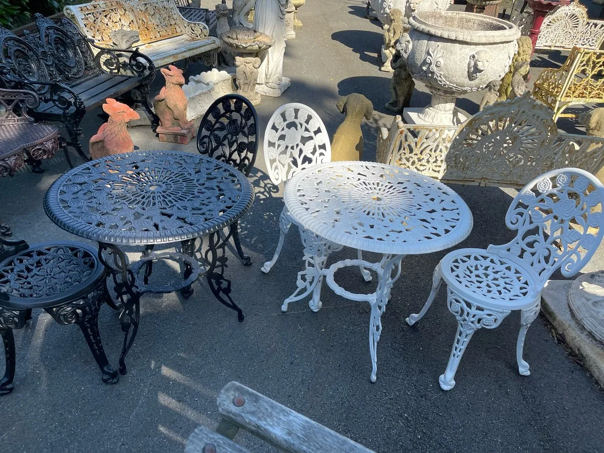 Bistro garden table 2 chairs - Image 3