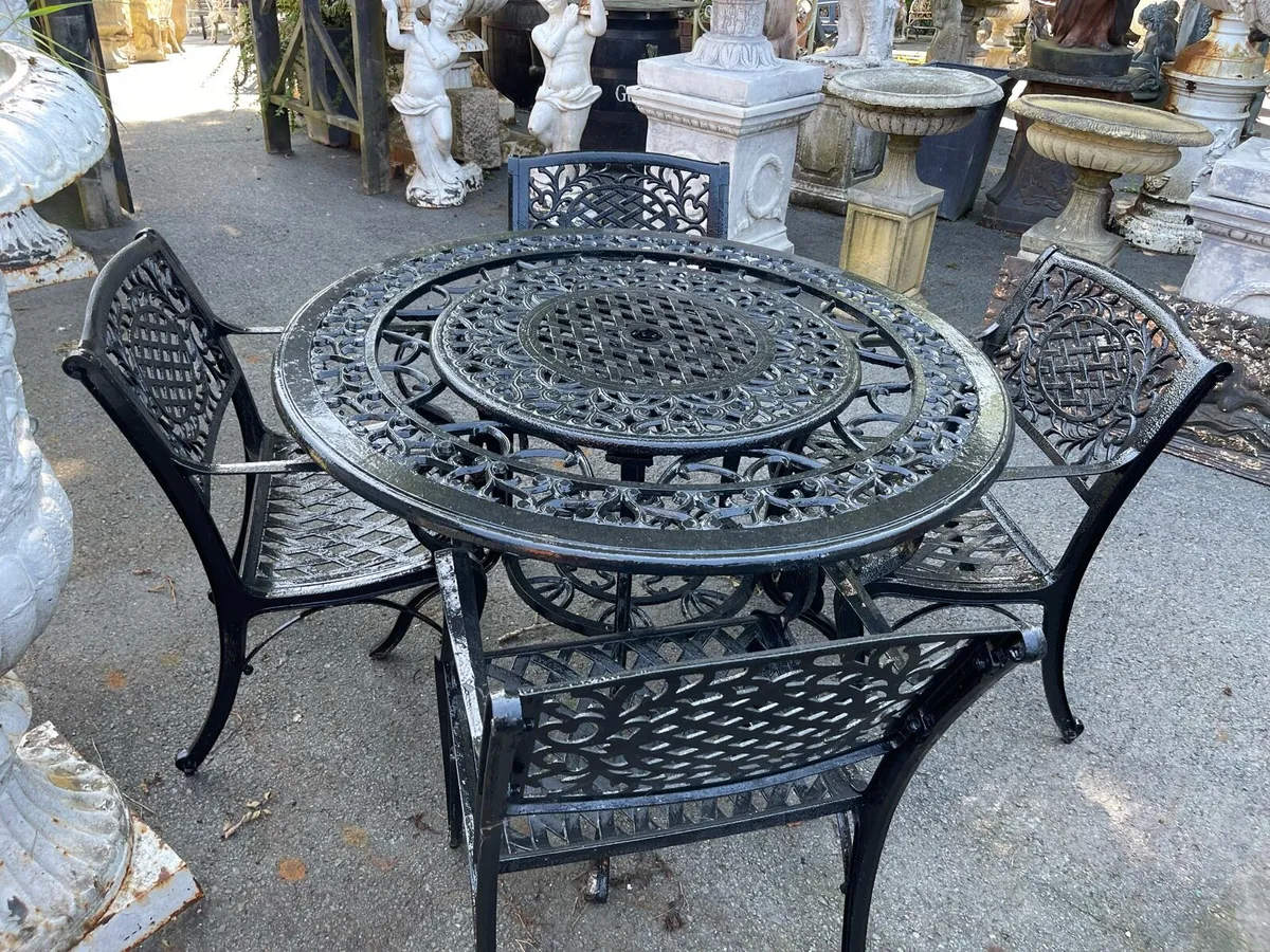Garden table 4 chairs - Image 2